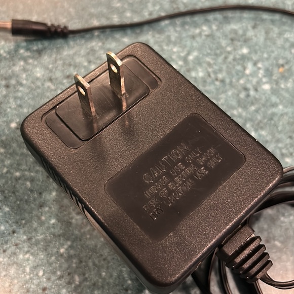 AHEAD AC Adapter Plug Model ADC 2400500 - Picture 4 of 4